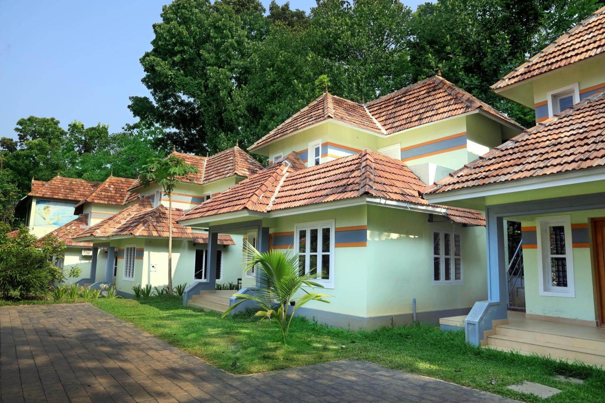 Vajra Ayurveda And Yoga Retreat Aparthotel Kochi Exterior photo